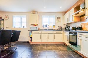 Photo 28- click for photo gallery